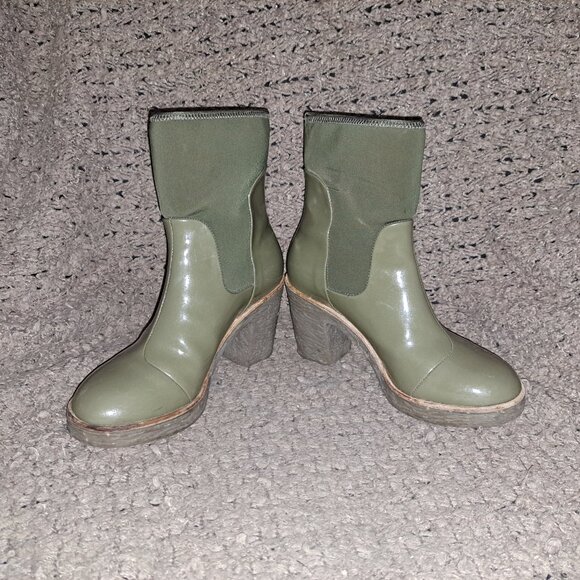 CAMPER TOGETHER RACHEL COMEY-Khaki Patent Leather/Nylon Pull-On Booties-Sz 36-EX - Picture 4 of 8